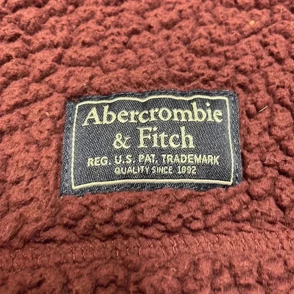 Abercrombie & Fitch Soft Fleece pullover size Small - Picture 2 of 3